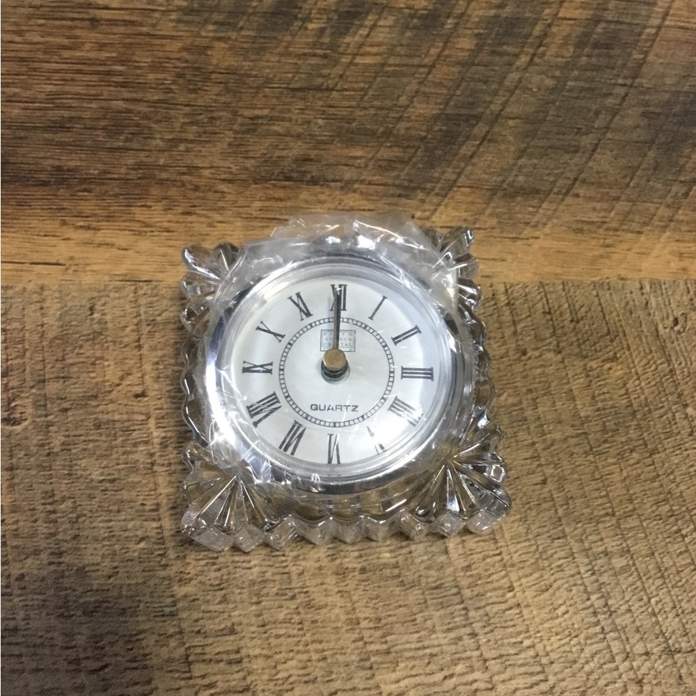 New Quartz Clock - Picture 4 of 6